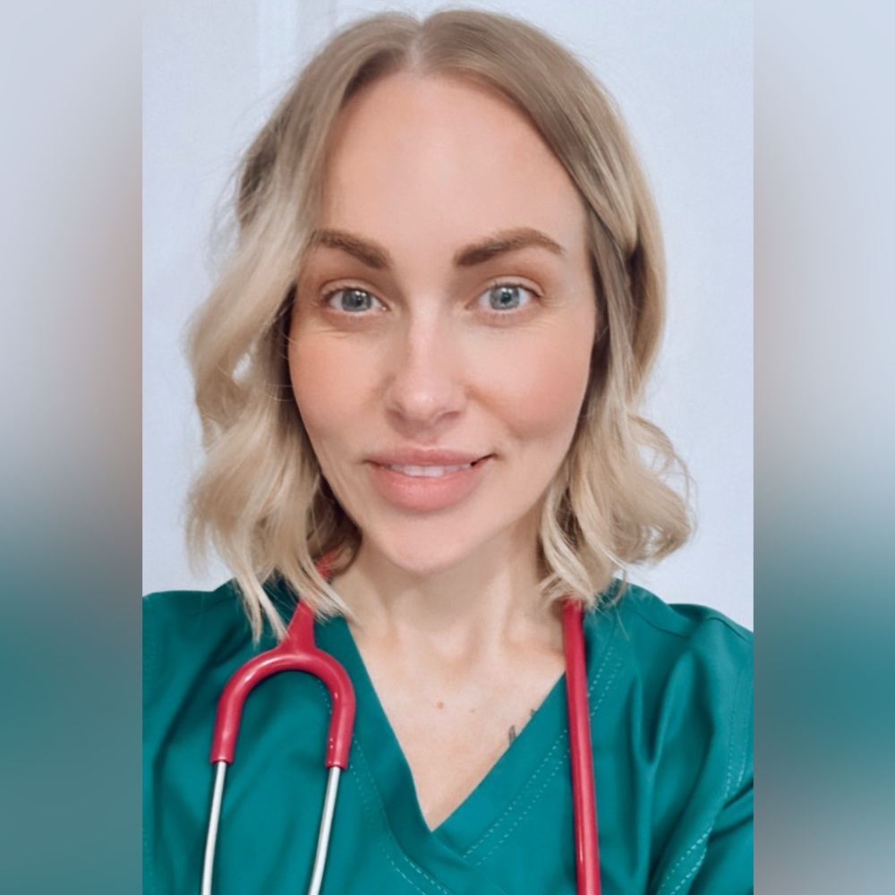 Meet your Posher, Alexandra
